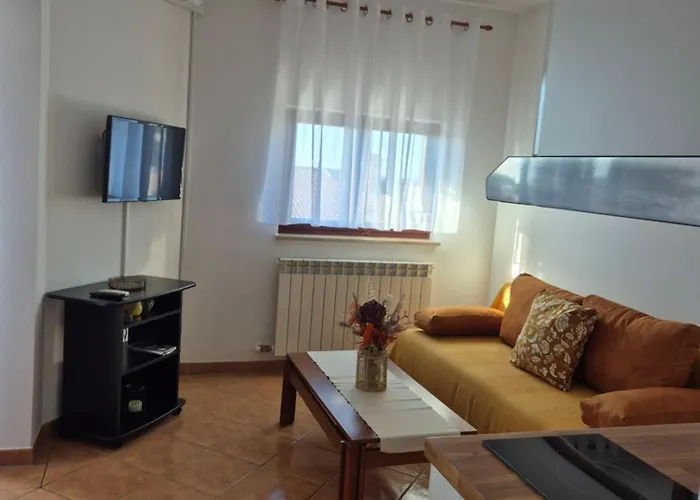 아파트 Antolovic *